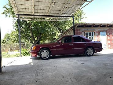 lexus es 2010: Mercedes-Benz W124: 1995 г., Седан — 2