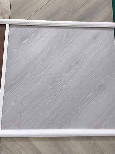 Məhsul xüsusiyyətləri: - Material: laminat/PVC vinil tipli taxta at lalafo.az Məhsul xüsusiyyətləri: - Material: laminat/PVC vinil tipli taxta