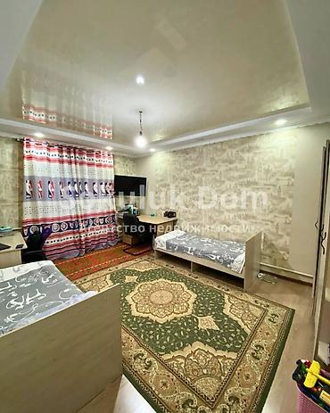 Продажа коттеджей и домов: 🏠Продается дом в с. Сокулук 🟡Комнаты: 4 🟡Участок: 7 соток — 10