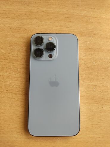 мобильные телефоны кнопочный: IPhone 13 Pro, Б/у, 256 ГБ, Зарядное устройство, Чехол, 95 %