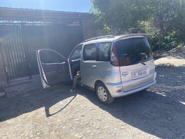 Toyota: Toyota Yaris Verso: 1.5 л, Механика, Газ, Универсал