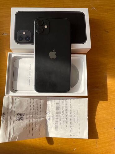 Apple iPhone: IPhone 11, Б/у, 64 ГБ, Черный, Чехол, Коробка, 75 %