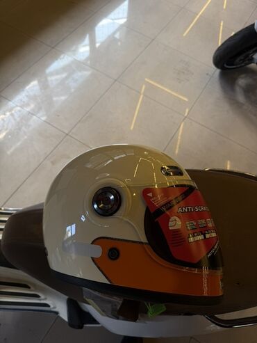 Аренда мототранспорта: Vega markası Cafe racer dəbilqə, M ölçüdür, yenidir, istifadə