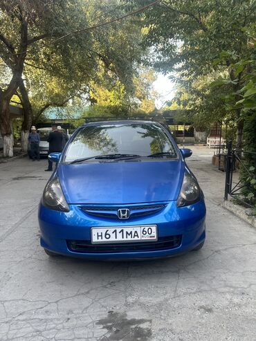 фит срочна сатылат: Honda Fit: 2005 г., 1.3 л, Вариатор, Бензин, Хэтчбэк