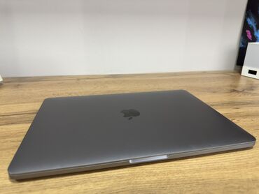 Ноутбуки: Ноутбук, Apple, 8 ГБ ОЗУ, Apple M1 Pro, 13.3 ", Б/у, Для несложных задач, память NVMe SSD