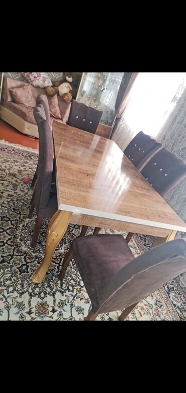 qonaq otağı stolu: Qonaq otağı üçün, İşlənmiş, Açılmayan, Dördbucaq masa, 6 stul, Azərbaycan