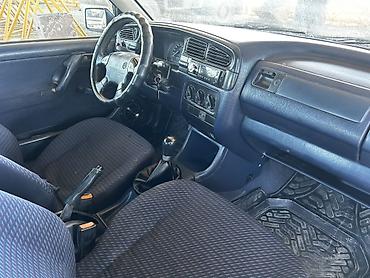 dodge challanger: Volkswagen Vento: 1992 г., 1.8 л, Механика, Бензин, Седан — 6