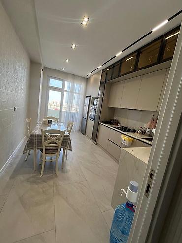 mehemmedli ev: Yeni Yasamal, 3 otaqlı, Yeni tikili, m. 20 Yanvar, 105 kv. m — 6