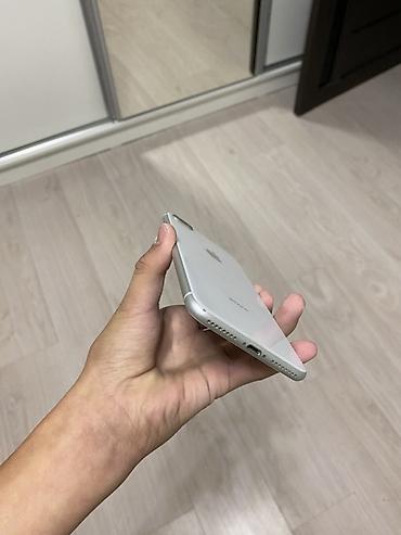 pixel 4: IPhone 8 Plus, Б/у, 64 ГБ, Серебристый, Кабель, 76 % — 2