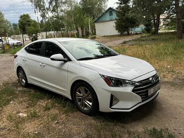 машина до 300000: Hyundai Elantra: 2018 г., 2 л, Автомат, Бензин, Седан