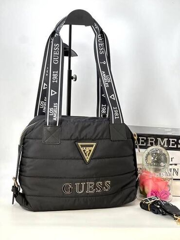 jimmy choo torbe: Dimenzija 38×28
pk