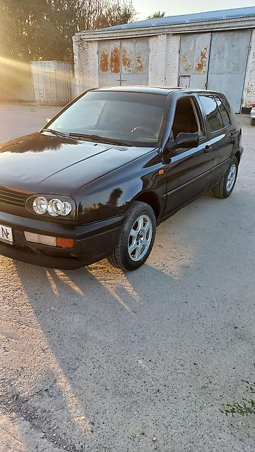 Volkswagen Golf: 1992 г., 1.8 л, Кол менен иштөөчү, Бензин, Хетчбек