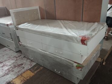 Односпальные кровати: Односпальная кровать, Новый, С матрасом, длина - 200 см — 20