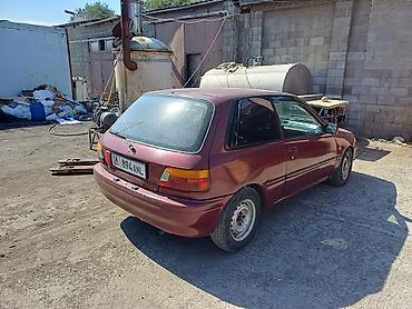 трёхдверный: Toyota Starlet: 1992 г., 1.3 л, Автомат, Бензин, Хэтчбэк — 4