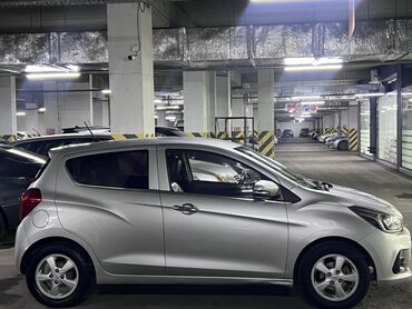 Chevrolet: Chevrolet Spark: 2017 г., 1 л, Вариатор, Бензин, Хэтчбэк — 4