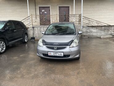 Honda: Honda Fit: 2004 г., 1.5 л, Автомат, Бензин, Седан