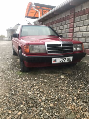 Mercedes-Benz: Mercedes-Benz 190: 1985 г., 2 л, Механика, Бензин, Седан