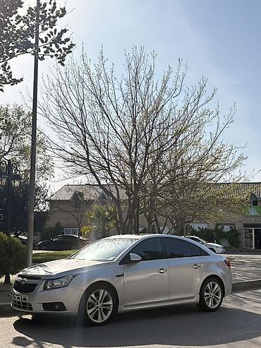 cruze ehtiyyat: Chevrolet Cruze: 1.4 l | 2011 il 337800 km Sedan — 4