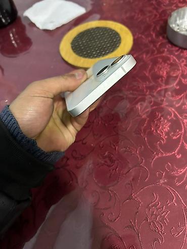 Apple iPhone: IPhone 13, Ağ, Simsiz şarj — 8