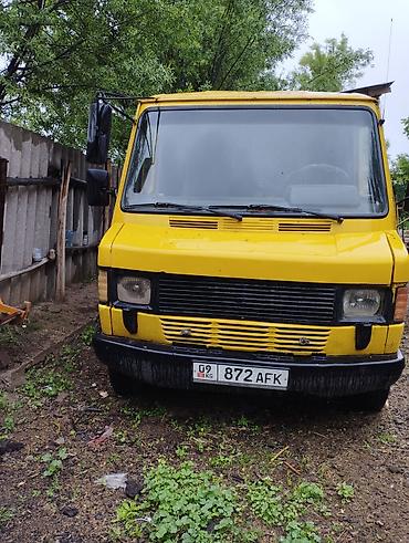 Жүк ташуучу унаа, Mercedes-Benz, Дубль, 3 т, Колдонулган — 2