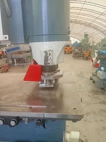 Ostali alati i mašine: Štanc presa DURMA Univerzalna, hidraulična presa za metal Marka — 12