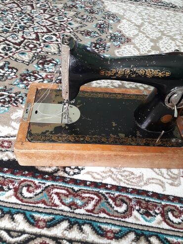 Qədim tikiş maşınları: Yaxşı vəziyyətdədir 19 əsr tikiş maşınıdı az işlenib tikiş maşını — 3