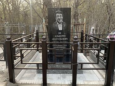 Ритуальные услуги: Изготовление памятников, Изготовление оградок, Изготовление крестов | Гранит, Металл, Мрамор | Оформление — 31