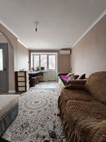 продажа комнаты в коммунальной квартире без согласия соседей: 1 комната, 30 м², Хрущевка, 3 этаж, Косметический ремонт