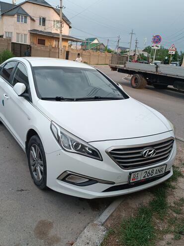 Легковой транспорт: Сдаю в аренду: Легковое авто