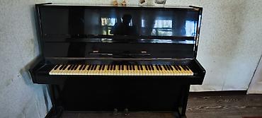 tap.az pianino satisi: Upright pianino – qara laklı korpus, klassik düz dizayn. - 88 klaviş — 2