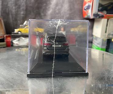 model 1: Mercedes, 2018 il, 1:43, Dəmir, Ödənişli çatdırılma — 7