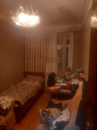 Köhnə tikili: Bakı, 2-ci mikrorayon, 3 otaqlı, Köhnə tikili, m. Memar Əcəmi, 65 kv. m — 1