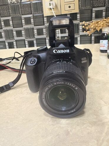 фотоаппарат canon mark 2: Canon EOS 4000D DSLR fotoaparatı, müxtəlif fotoqrafiya ehtiyacları
