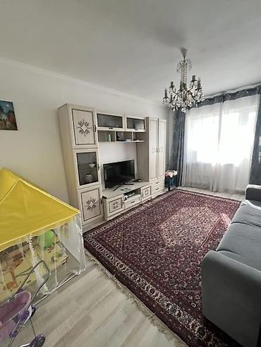 122: 4 комнаты, 80 м², 12 мкр 106 серия, 8 этаж, Евроремонт — 2