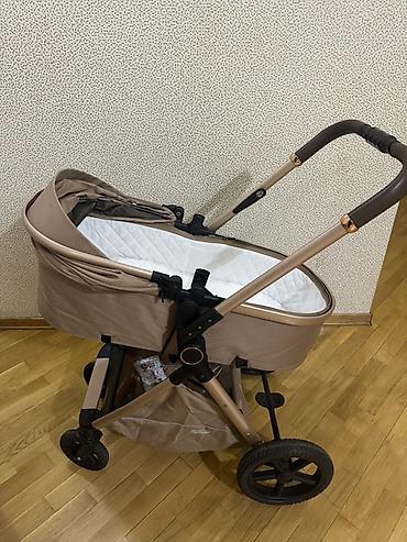Araba-beşiklər: Uşaq arabası – beşik tipli, yumşaq beşik bölməsi və yastıqlı, quilted — 2