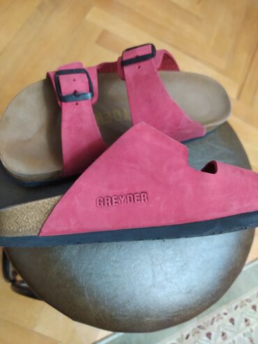 обувь оригинал: Продаю ортопедическиечистая замшафирма, Грейдер,37,5-38 размер