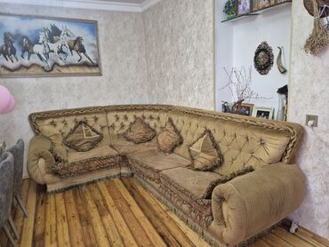 Künc divan, İşlənmiş, Açılan, Bazasız, Parça, Çatdırılma yoxdur