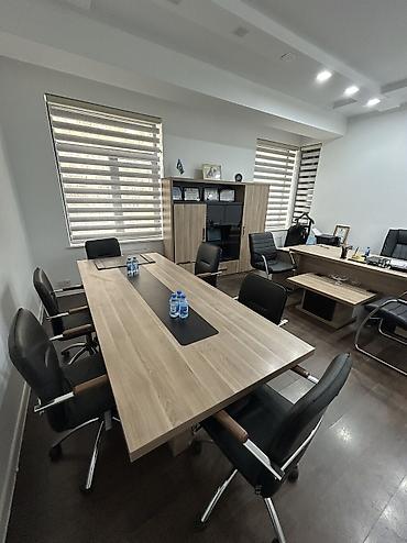 iclas masası: 5000 manata alinib yuksek keyfiyyetli Italyan mebeldir. Az istifade — 7