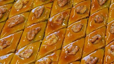 Un məmulatları: Şirniyyat sifarişi qəbul olunur. Qiymət say və ölçü razılaşma ilədir — 10