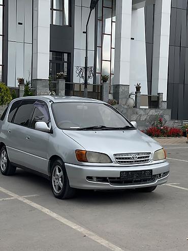 Toyota Ipsum: 1996 г., 2 л, Автомат, Бензин, Минивэн