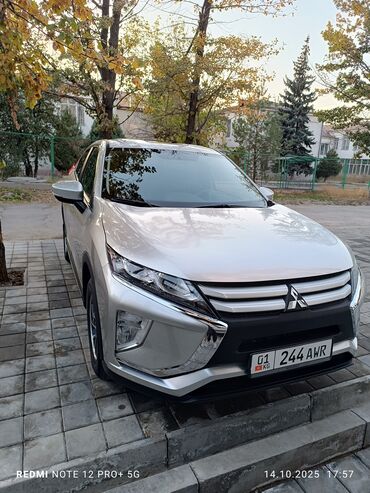 срочно продам авто в связи с переездом: Mitsubishi : 2019 г., 1.5 л, Автомат, Бензин, Кроссовер