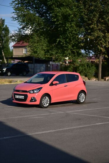 спортивный машина: Chevrolet Spark: 2018 г., 1 л, Вариатор, Бензин