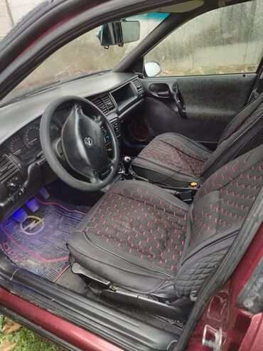 Opel: Opel Vectra: 1.6 l | 1997 il Sedan — 9