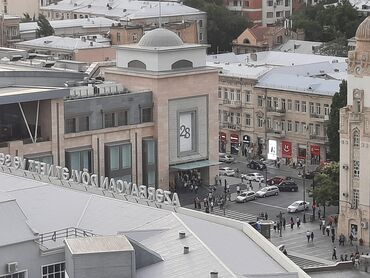 Uzunmüddətli kirayə mənzillər: ​📢 TƏCİLİ KİRAYƏ VERİLİR! – ŞƏHƏRİN TAM MƏRKƏZİNDƏ, DƏNİZ MƏNZƏRƏLİ! — 2