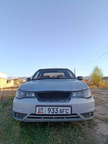 Daewoo: Daewoo Nexia: 2011 г., 1.5 л, Механика, Бензин, Седан