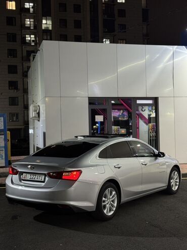 где купить машину дешевле: Chevrolet Malibu: 2017 г., 1.5 л, Автомат, Бензин, Седан