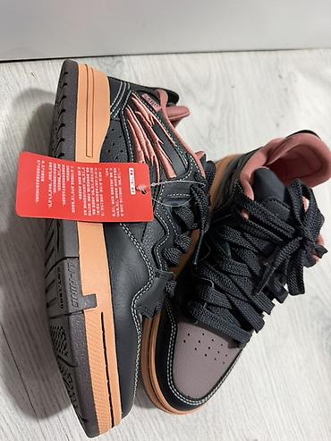 Кроссовки и спортивная обувь: Кроссовки Li-Ning Lifestyle Low - Тип: низкие кроссовки/кеды для — 1