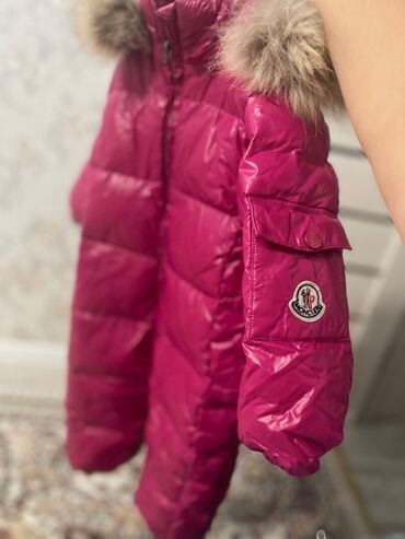 шапки ушанки: Продается зимний комбез фирмы Moncler оригинал. Очень легкий и теплый