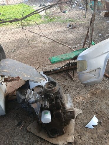 Digər avtomobil ehtiyat hissələri: VAZ üçün ehtiyat hissələri və kuzov detalları - Gümüş rəngli ön və — 10