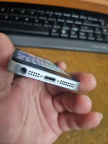 Apple iPhone: Apple iPhone SE (1. generacija) – 32 GB BH 88% Space Gray telefon je — 12